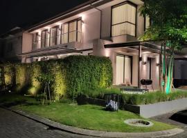 Lioravilla21 Kota Baru Parahyangan, Hotel in Padalarang