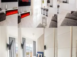 MoHost View 2BR - Top Floor Luxury Mountains View -AC-