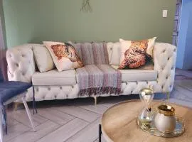 NorthCliff' Chavvah 2BR Condo 'unwind in comfort'