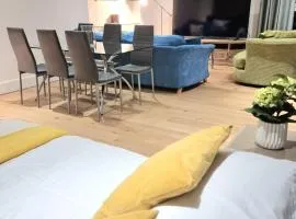 Notting Hill Gate Room