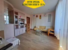 Chambre Villa Virginie Confort, Cuisine équipée, WiFi Parking jardin, Idéal couple, famille ou télétravail, Accès rapide Paris, Aéroport d'Orly, hotel in Vigneux-sur-Seine