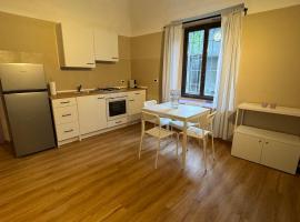 La casa dei colori Lilla, Hotel in Biella