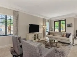 Three Bedroom Condo with Park Views in Venice