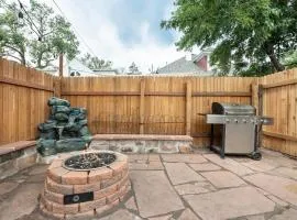 Downtown Oasis - Steps to Dining, Cafes & Bars