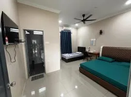 MP Homestay 1-Masterbedroom