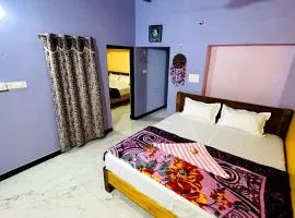 Raghu Homestay Hampi