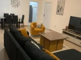 Cozy comfortable One bedroom close to Airport