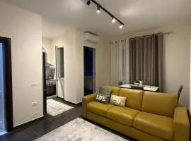 Oasis Bay Lalzi