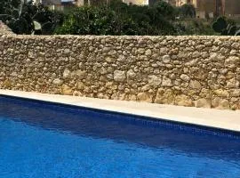 Gozo, Peaceful Retreat with Shared Pool