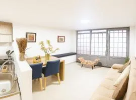 loft cerca a laureles, WIFI, cerca metro y GUARDA EQUIPAJE GRATIS!!