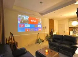 Cozy 3BR Suite Apartment with Projector, Pool, Netflix, Board games, Dart
