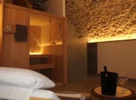 Twinssuites - Adults only