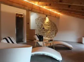 Twinssuites - Adults only