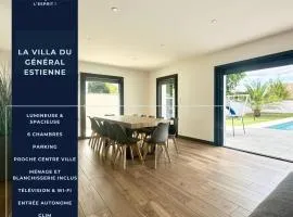 La Villa Estienne - Spacieuse - Conviviale - 6 Chambres - Parking privé