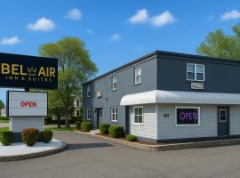 Bel Air Inn, hotel cerca de Aeropuerto municipal de Barnes - BAF, West Springfield