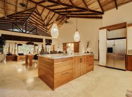 Viesnīca ZEN Villa pilsētā Puntauva