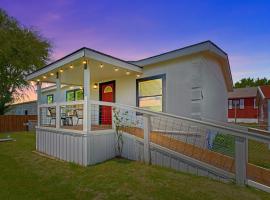 Red Door Cottage, villa en Quitman