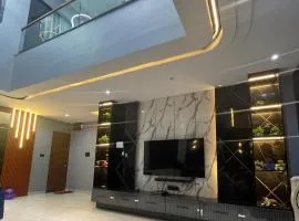 SP Villa - The Party House