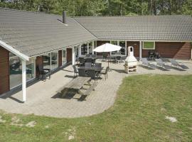 Holiday Home Hughe - 300m from the sea by Interhome, hotel em Rødby