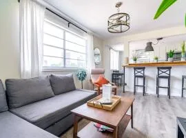 Short North - Convention - Private Parking - Pets - 2BR