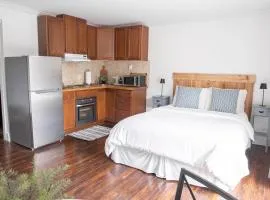 Wanderlust Studio Suite with Private Patio