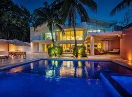 Villa RosMar Luxury Beachfront House