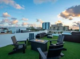New Construction Villa 2 min Walk to Beach Jacuzzi