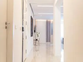 3-bdr apt 10-min walk laginha beach - LCGR
