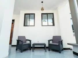 Entire house - all rooms AC - close to beach - washingmachine