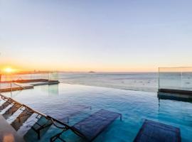 Lado Mar - Caminhada Rápida até o Beto Carrero 508, Hotel in Penha