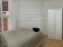 London Flat with garden