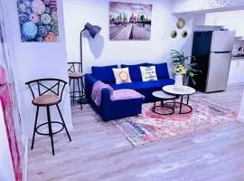 Modern Comfort Stay Near Airport