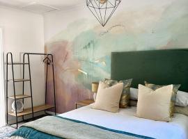 Little Studio in Tokai โรงแรมที่มีที่จอดรถในTokai