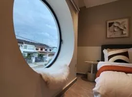 The Seven Room Near Tebrau and Mount Austin