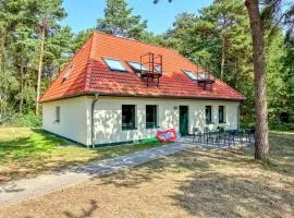 3 Bedroom Cozy Apartment In Altenkirchen