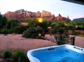 Uptown Sedona Prime Location, Hot tub and views