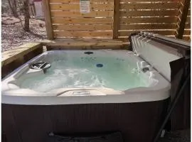 Sweet Darlene with Hot Tub, Game Room and Pet Friendly