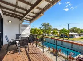 Rainbow Surf 2 - Rainbow Beach - Aircon - pool - walk to beach - Wifi