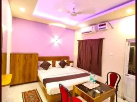 Hotel BBluse - Sagar Near Sea Beach And Jagarnnath Temple # Parking and Lift Facilities # Bengali Market - Prime Location - BEST HOTELIN CITY
