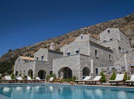 Εn Plo Luxury Suites, Ferienwohnung mit Hotelservice in Karavostasi