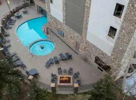 Perfect Location Hot Tub Heated Pool Steam Room Gym