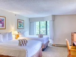 1 Bedroom Condo Perfect Location #303 with Pool and Hot Tub