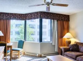 Studio Near Resort with Pool Hot Tub