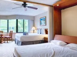 Studio with Pool Hot Tub Biking Trails