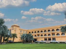 Haut Monde Rajputana Palace, hotel v mestu Behror