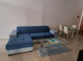 Spacious, one bedroom flat in an amazing location, ξενοδοχείο σε Is-Swieqi