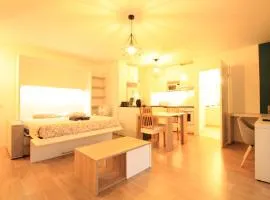 Luxe Neuf - 8mn pied RER C-Paris-Eiffel Tower, Parking Rue Gratuit, Balcon Privé, Matelas Bultex 160x200, Ascenseur, Hôpital d'Arpajon