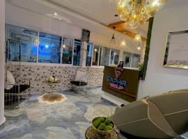 Hôtel Saphir Group, hotel v destinaci Douala