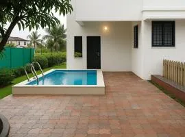 ll EMPYREAN STAY ll MOCKTAIL VILLA ll 2BHK ll AC ll PVT POOL ll FREE WIFI ll