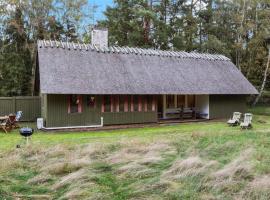 214-N-Frederiksvaerk-Lille-Ryvej-17-A, hotelli kohteessa Frederiksværk